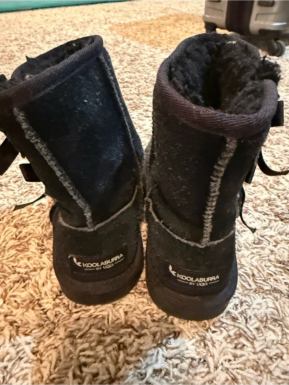 Koolaburra Ugg Black Fleece-Lined Boot with Bow Accent